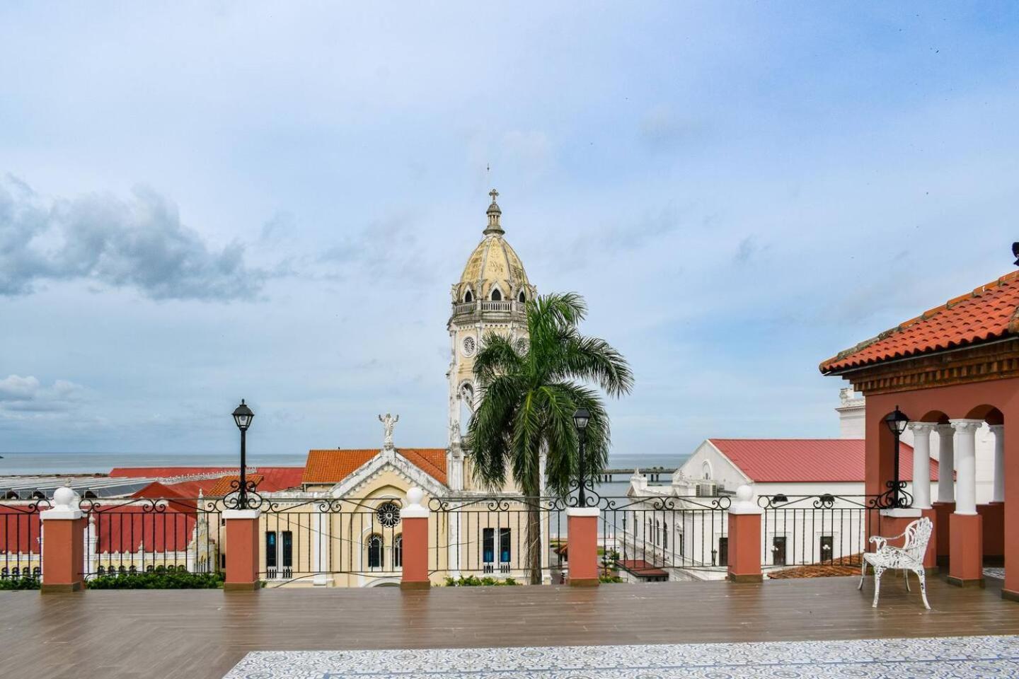 Location - Spacious And Fancy Panama City